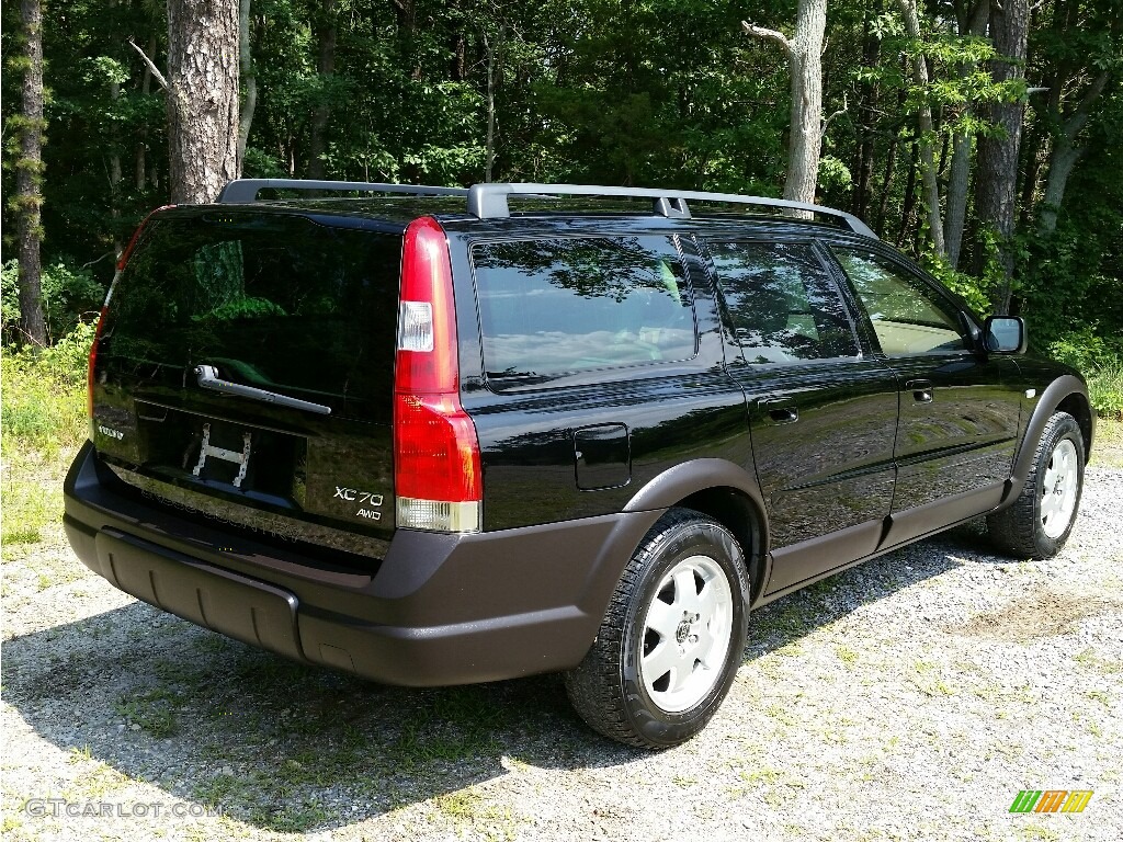 2004 XC70 AWD - Black / Beige/Light Sand photo #7