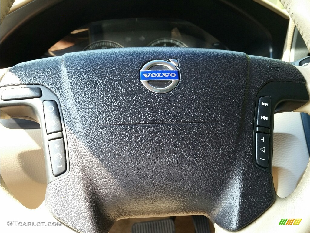 2004 XC70 AWD - Black / Beige/Light Sand photo #17