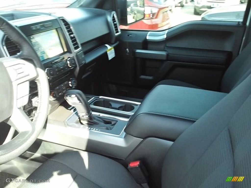 2016 F150 XLT SuperCrew 4x4 - Oxford White / Black photo #19