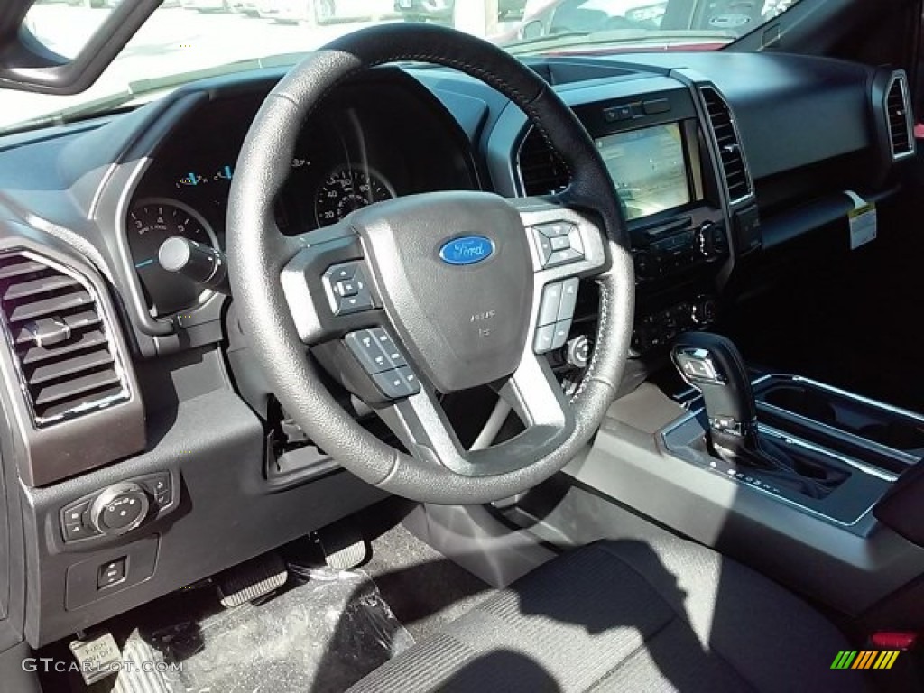 2016 F150 XLT SuperCrew 4x4 - Oxford White / Black photo #20