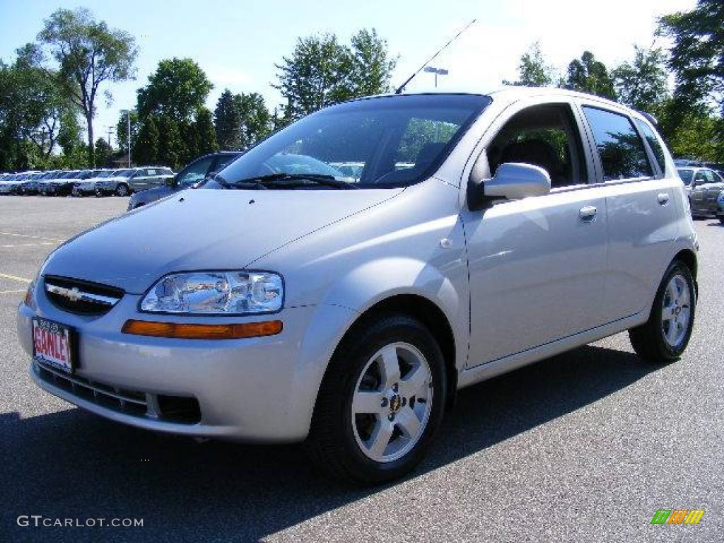 2006 Aveo LT Hatchback - Cosmic Silver / Charcoal photo #1