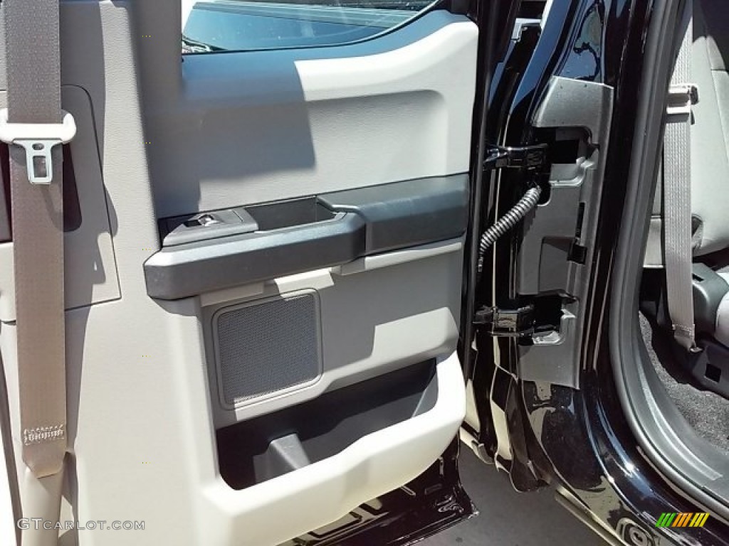 2016 F150 XL SuperCab - Shadow Black / Medium Earth Gray photo #10