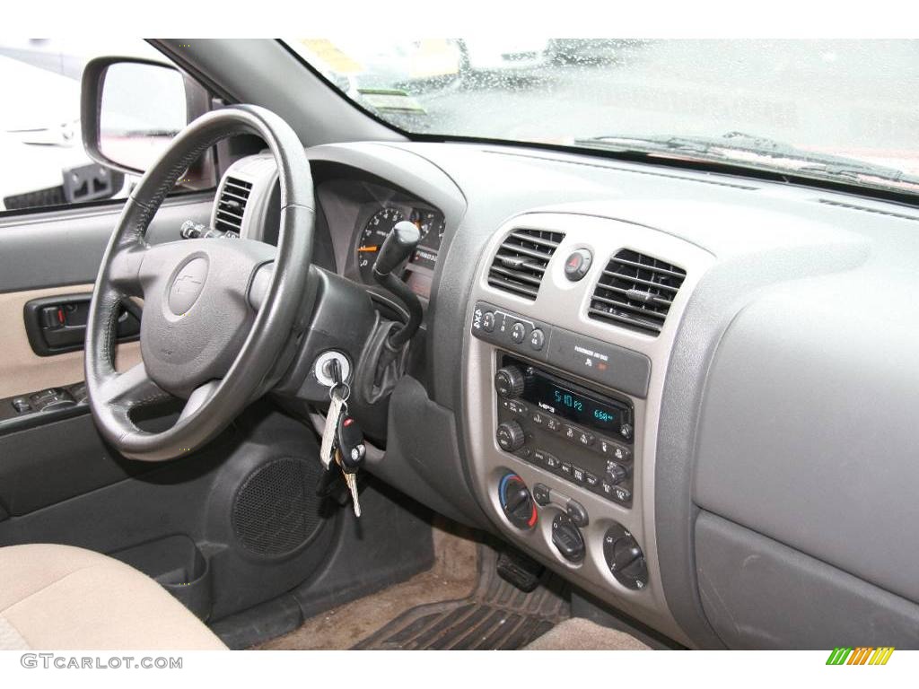 2006 Colorado LT Crew Cab 4x4 - Cherry Red Metallic / Light Cashmere photo #11