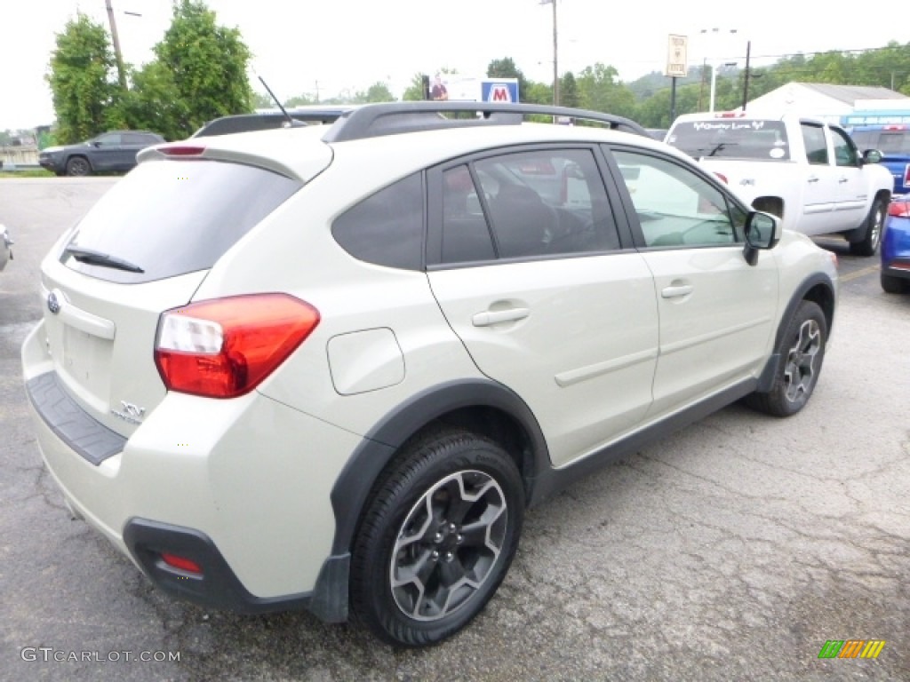 2014 XV Crosstrek 2.0i Premium - Desert Khaki / Black photo #7
