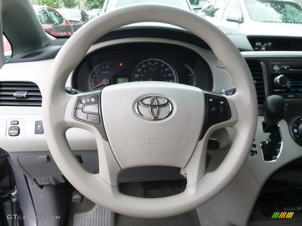 2014 Sienna LE AWD - Silver Sky Metallic / Light Gray photo #20