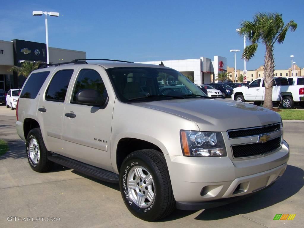 2007 Tahoe LS - Gold Mist Metallic / Light Cashmere/Ebony photo #1