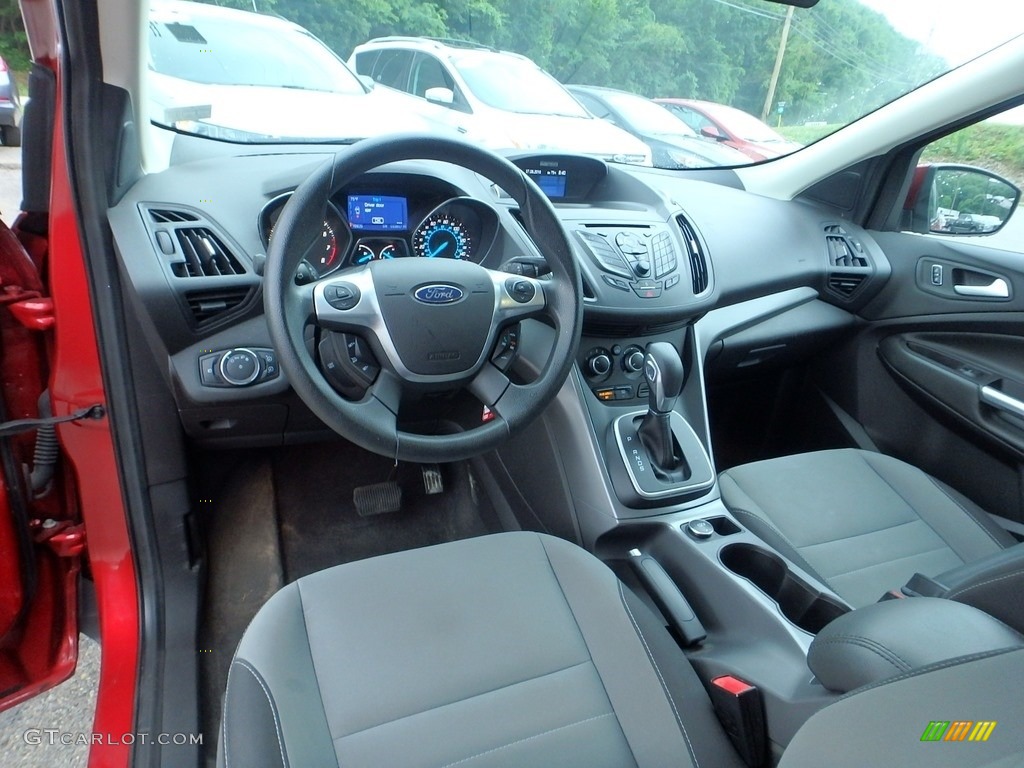 2013 Escape SE 2.0L EcoBoost 4WD - Ruby Red Metallic / Charcoal Black photo #17