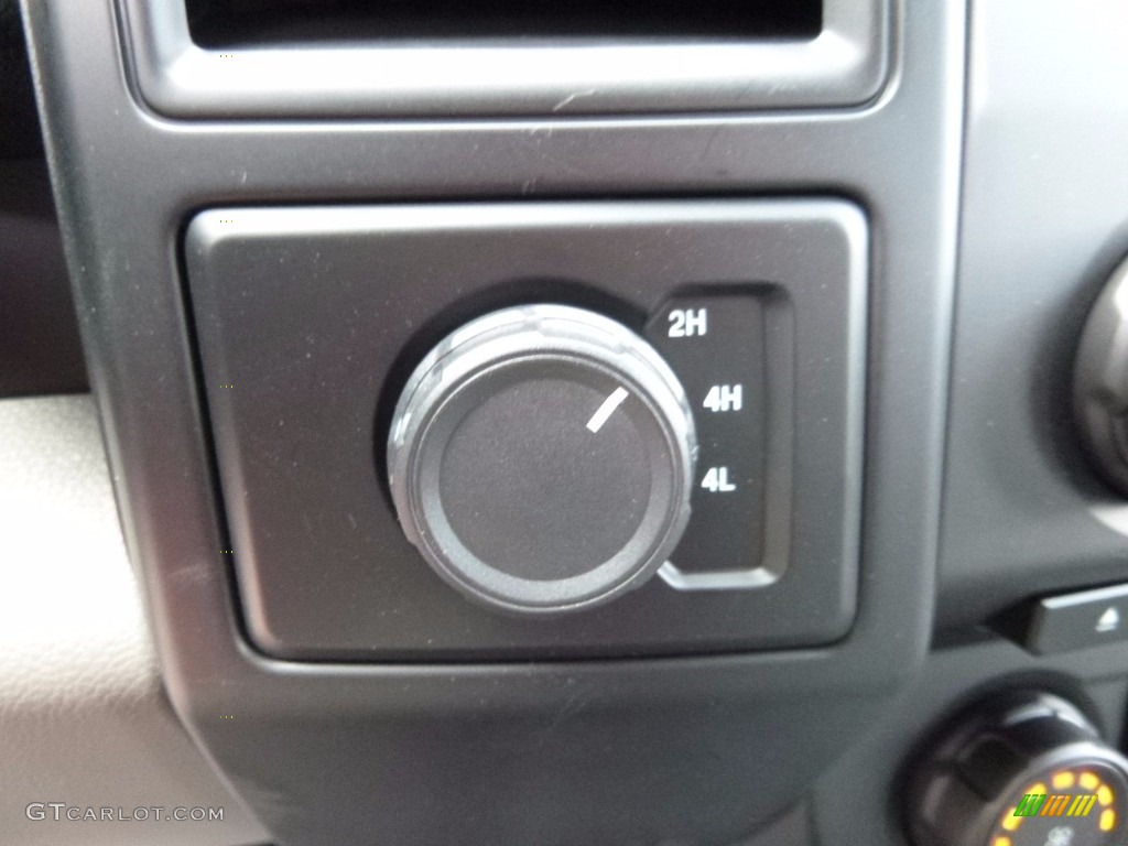 2016 F150 XL SuperCrew 4x4 - Magnetic / Medium Earth Gray photo #18