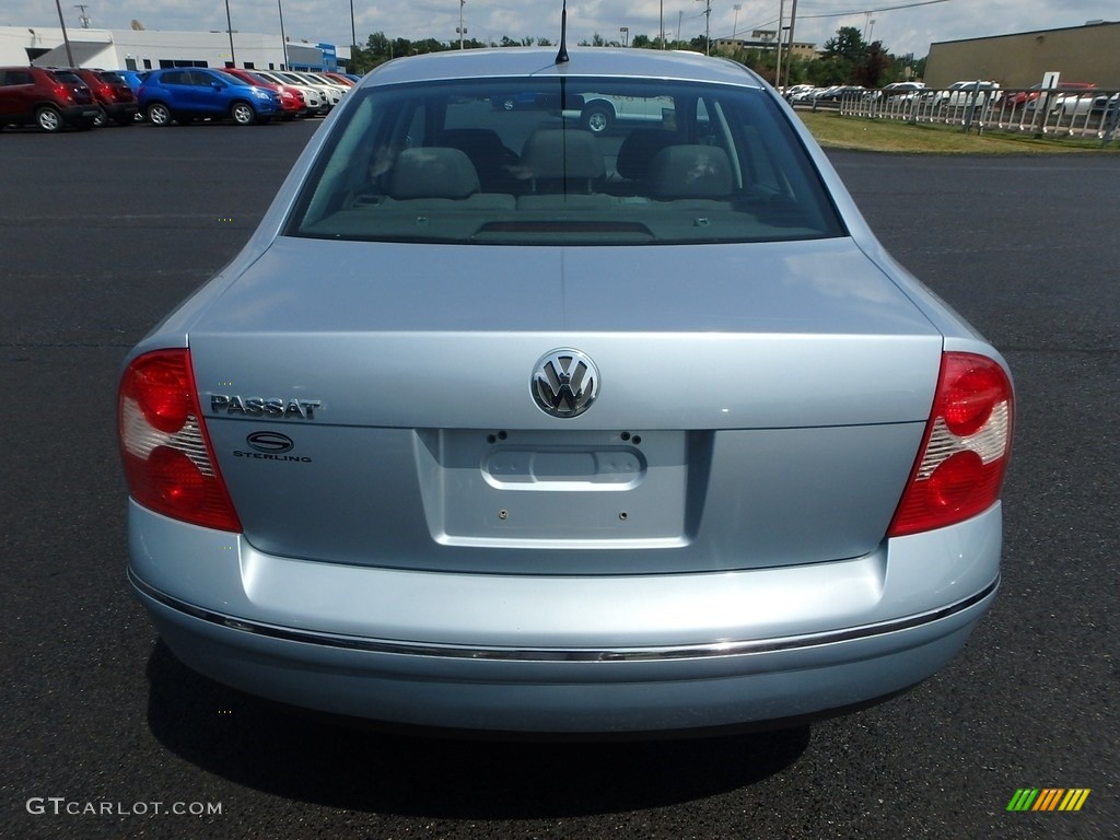 2004 Passat GLS Sedan - Blue Silver Metallic / Grey photo #3