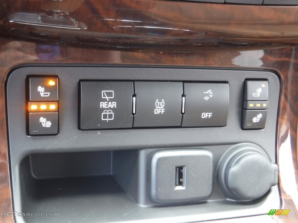 2017 Buick Enclave Leather AWD Controls Photo #114274205