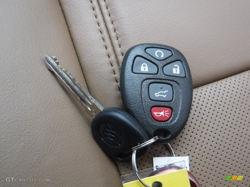 2017 Buick Enclave Leather AWD Keys Photos