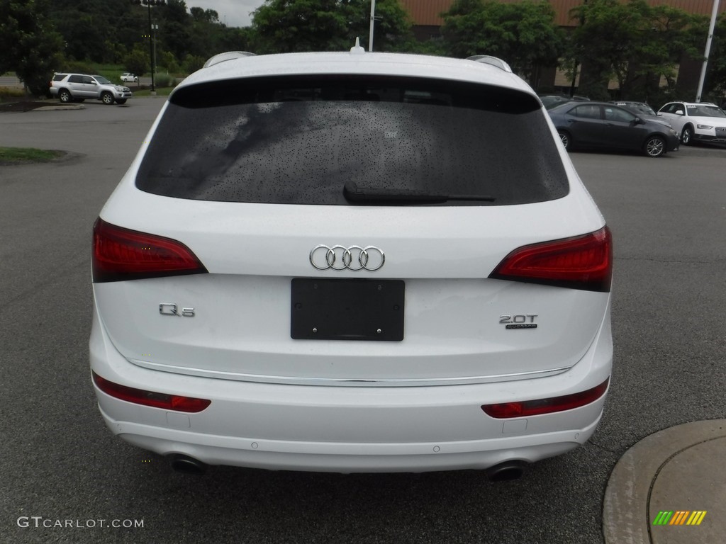 2016 Q5 2.0 TFSI Premium quattro - Glacier White Metallic / Chestnut Brown photo #12