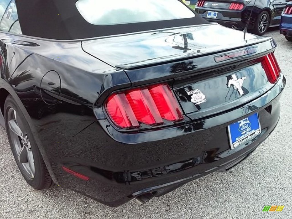 2016 Mustang V6 Convertible - Shadow Black / Ebony photo #16