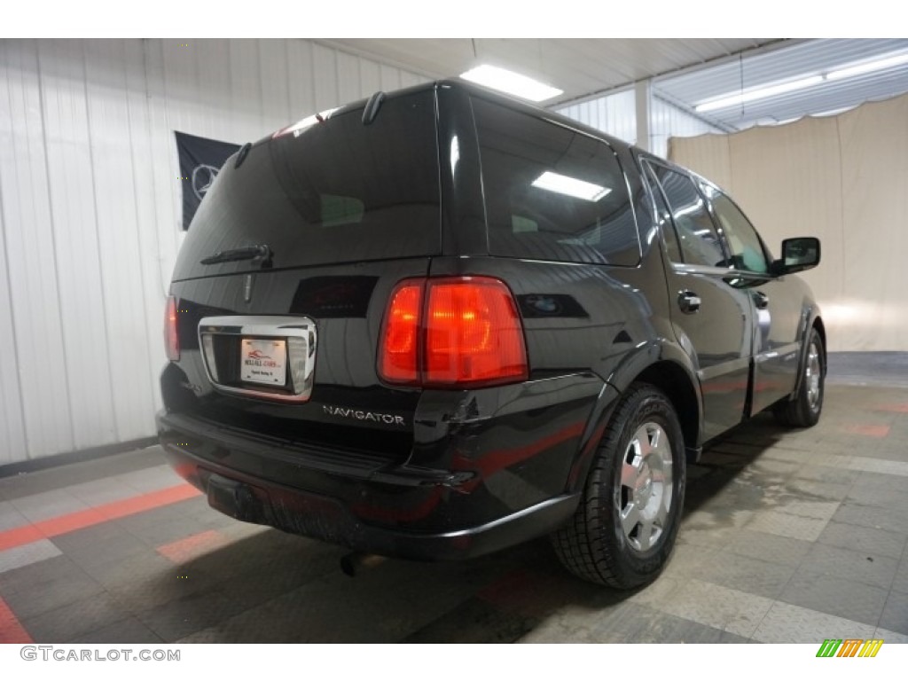 2006 Navigator Luxury 4x4 - Black / Dove Grey photo #8