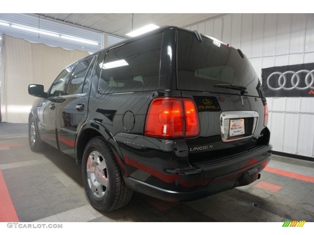 2006 Navigator Luxury 4x4 - Black / Dove Grey photo #10