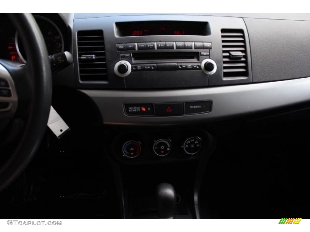 2011 Lancer Sportback ES - Apex Silver Metallic / Black photo #16