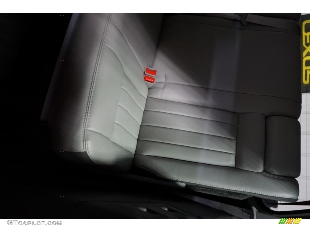 2006 Navigator Luxury 4x4 - Black / Dove Grey photo #25
