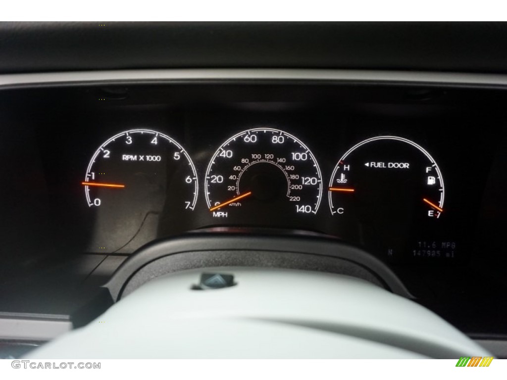 2006 Navigator Luxury 4x4 - Black / Dove Grey photo #44