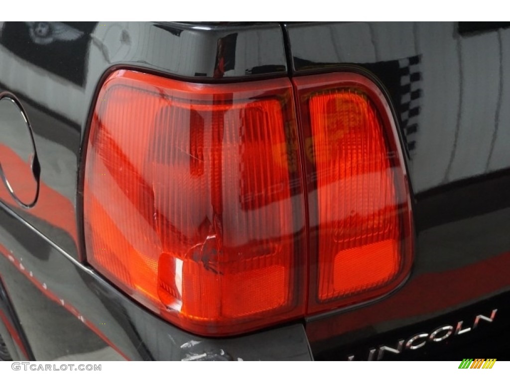 2006 Navigator Luxury 4x4 - Black / Dove Grey photo #80