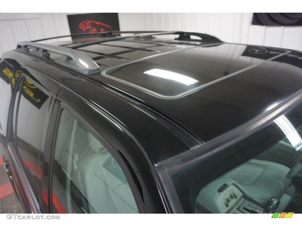 2006 Navigator Luxury 4x4 - Black / Dove Grey photo #106