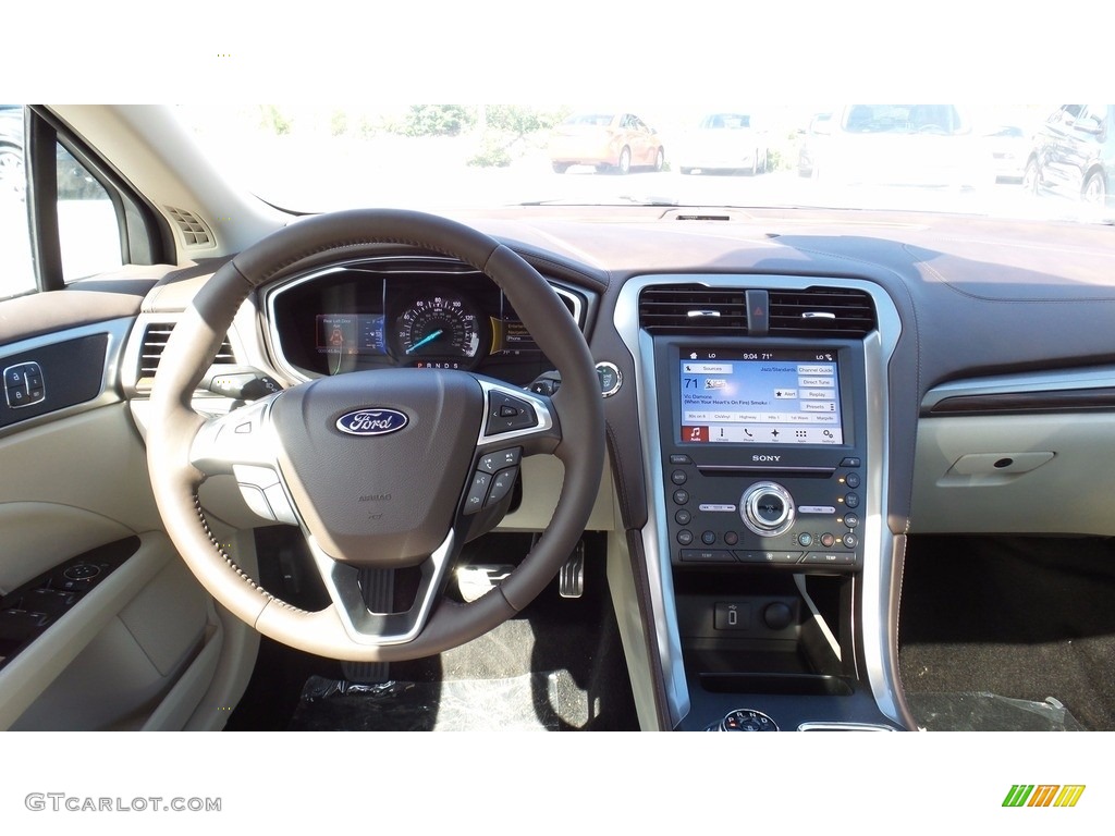 2017 Fusion Platinum AWD - White Platinum / Medium Soft Ceramic photo #12