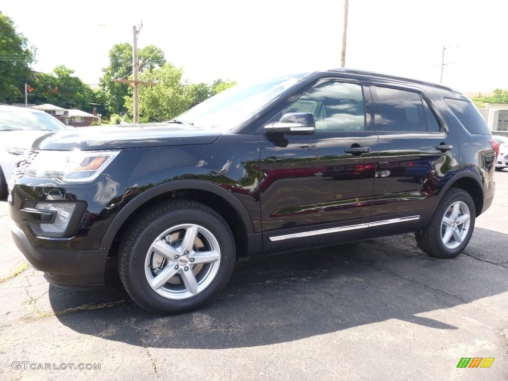 2017 Explorer XLT 4WD - Shadow Black / Ebony Black photo #5