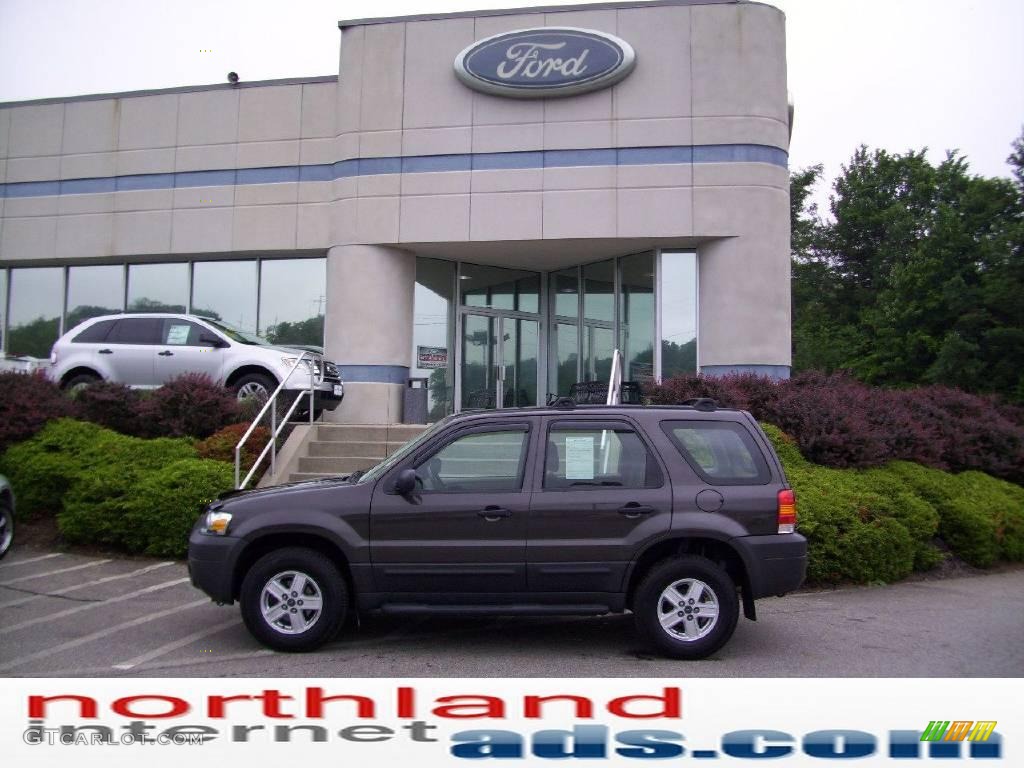 2006 Escape XLS 4WD - Dark Stone Metallic / Medium/Dark Pebble photo #1