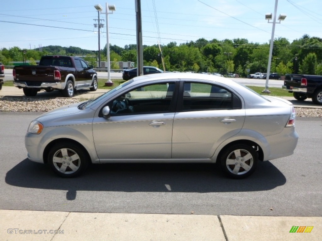 2011 Aveo LT Sedan - Ice Silver Metallic / Charcoal photo #9