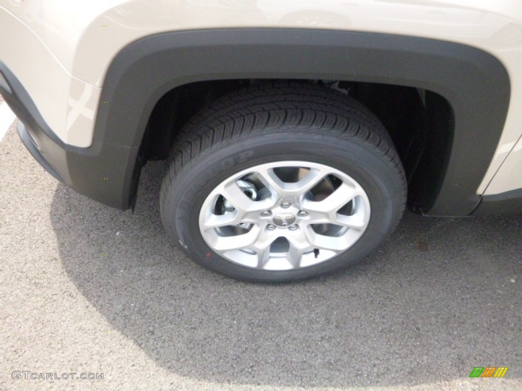 2016 Renegade Latitude 4x4 - Mojave Sand / Bark Brown/Ski Grey photo #2