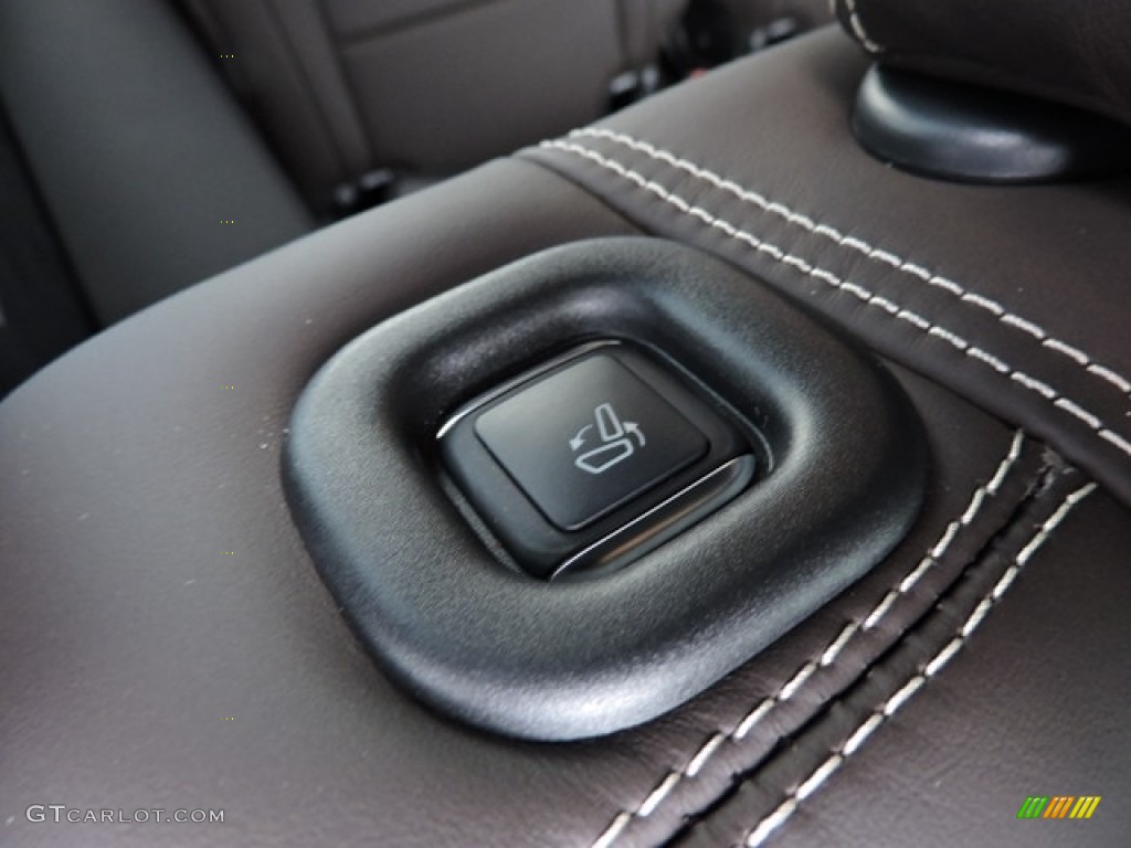 2017 Mercedes-Benz GLS 63 AMG 4Matic Controls Photo #114319366