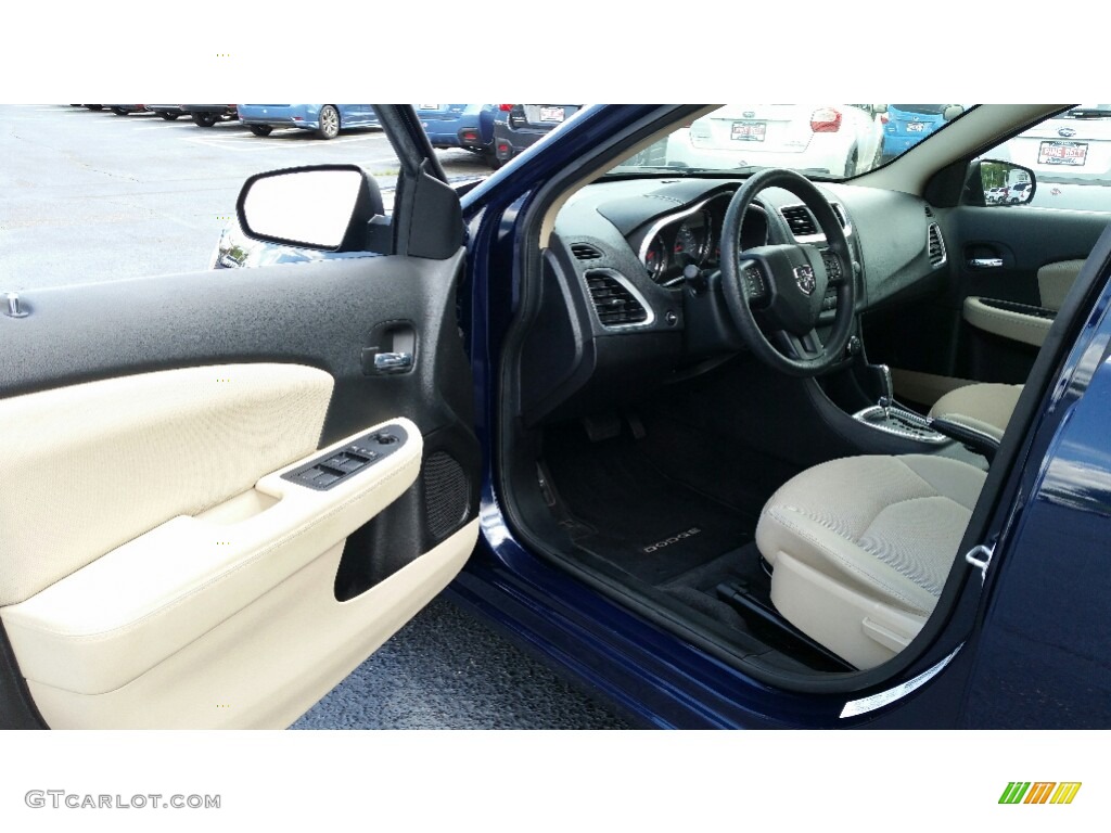 2014 Avenger SE - True Blue Pearl / Black/Light Frost Beige photo #15