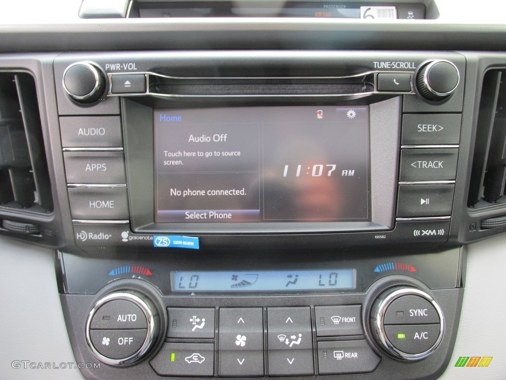2016 RAV4 XLE - Super White / Ash photo #27