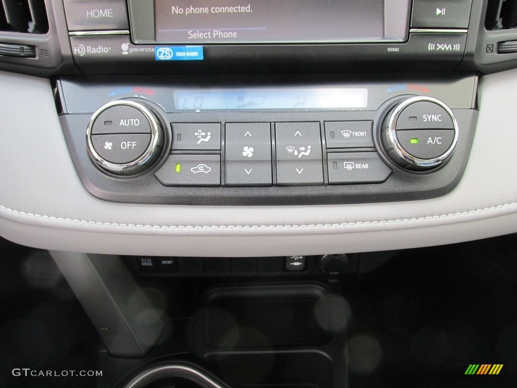 2016 RAV4 XLE - Super White / Ash photo #28