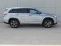 Silver Sky Metallic - Highlander XLE Photo No. 3