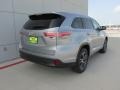 Silver Sky Metallic - Highlander XLE Photo No. 4