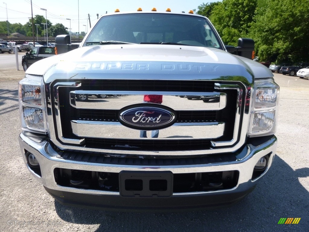 2016 F250 Super Duty XLT Crew Cab 4x4 - Ingot Silver Metallic / Steel photo #7