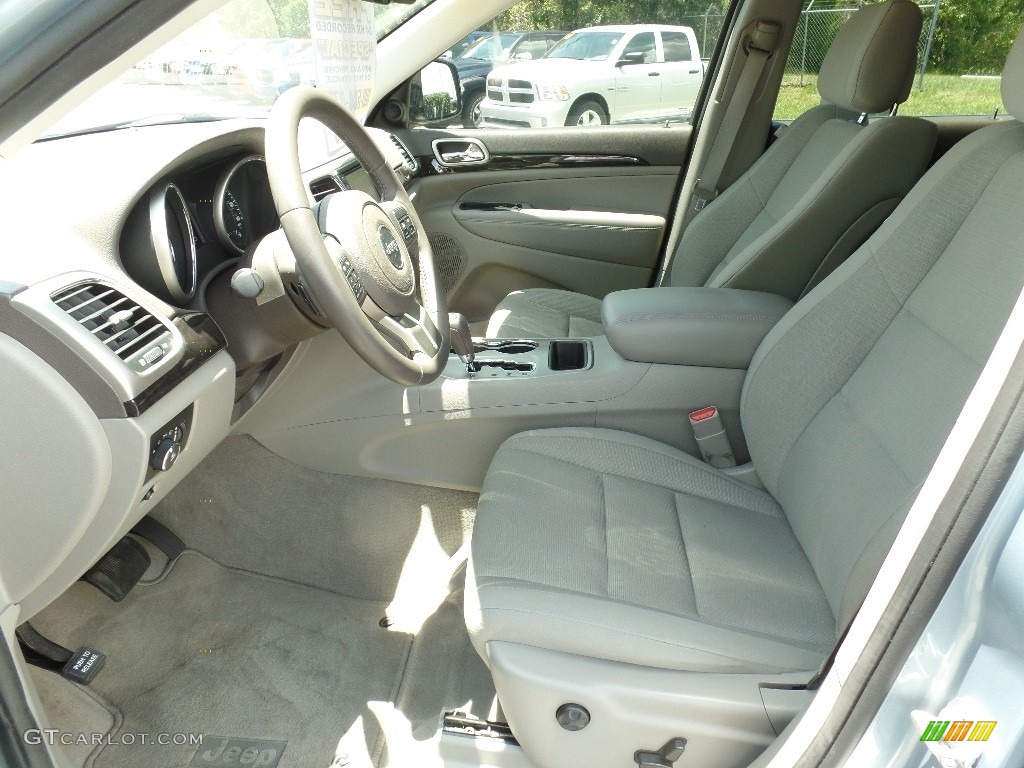 2013 Grand Cherokee Laredo - Bright Silver Metallic / Dark Graystone/Medium Graystone photo #4