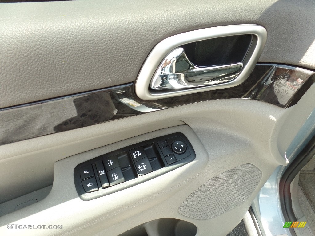 2013 Grand Cherokee Laredo - Bright Silver Metallic / Dark Graystone/Medium Graystone photo #18