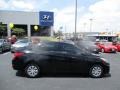 Ultra Black - Accent SE Sedan Photo No. 10