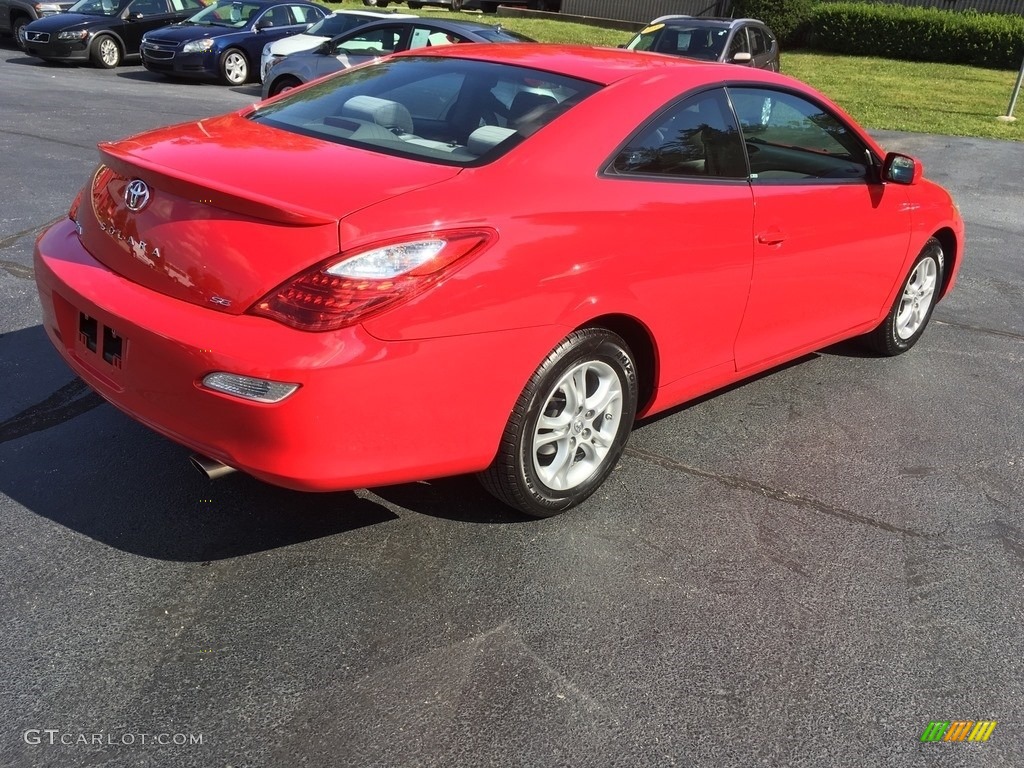 2008 Solara SE Coupe - Super Red 5 / Dark Stone photo #3