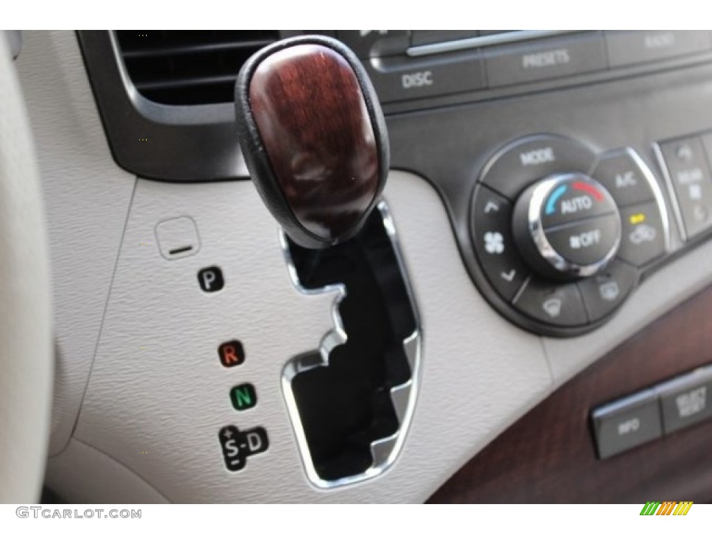 2014 Sienna XLE - Silver Sky Metallic / Light Gray photo #21