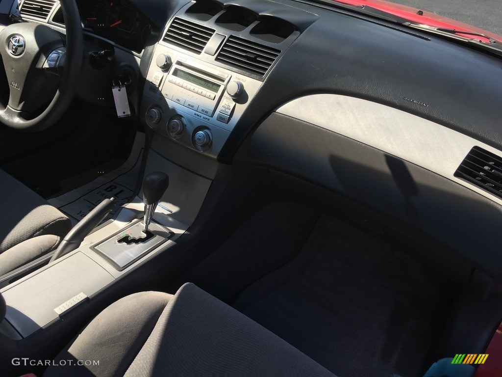 2008 Solara SE Coupe - Super Red 5 / Dark Stone photo #7