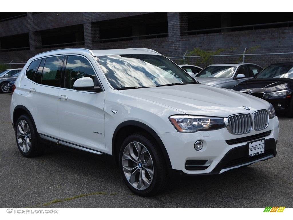 2016 X3 xDrive28i - Alpine White / Black photo #1