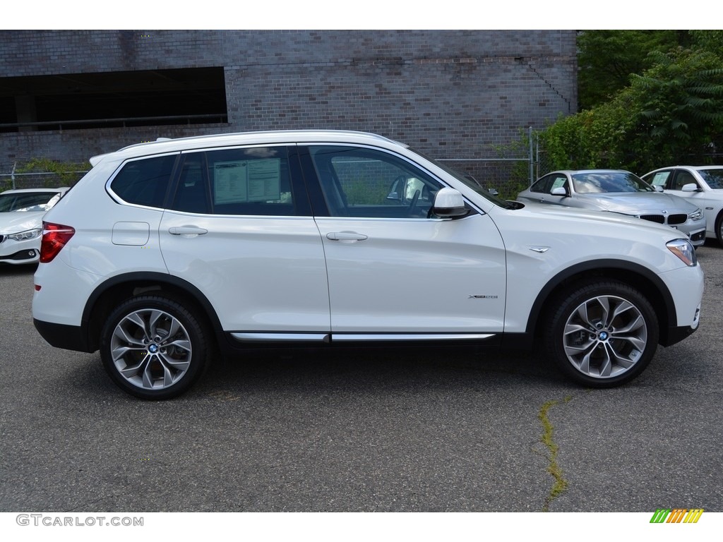 2016 X3 xDrive28i - Alpine White / Black photo #2