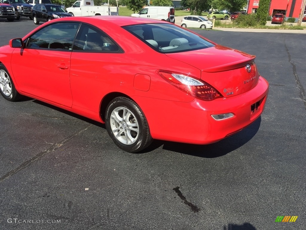 2008 Solara SE Coupe - Super Red 5 / Dark Stone photo #24