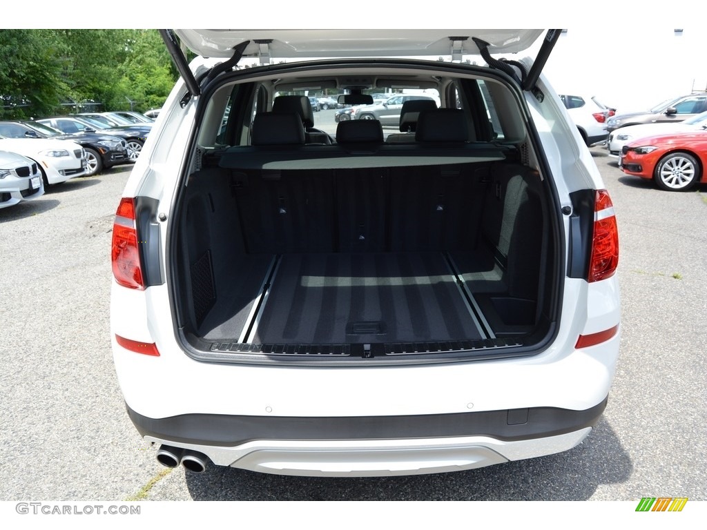 2016 X3 xDrive28i - Alpine White / Black photo #23