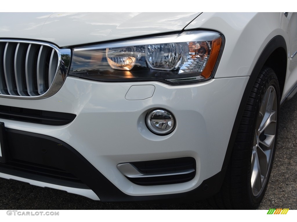 2016 X3 xDrive28i - Alpine White / Black photo #32