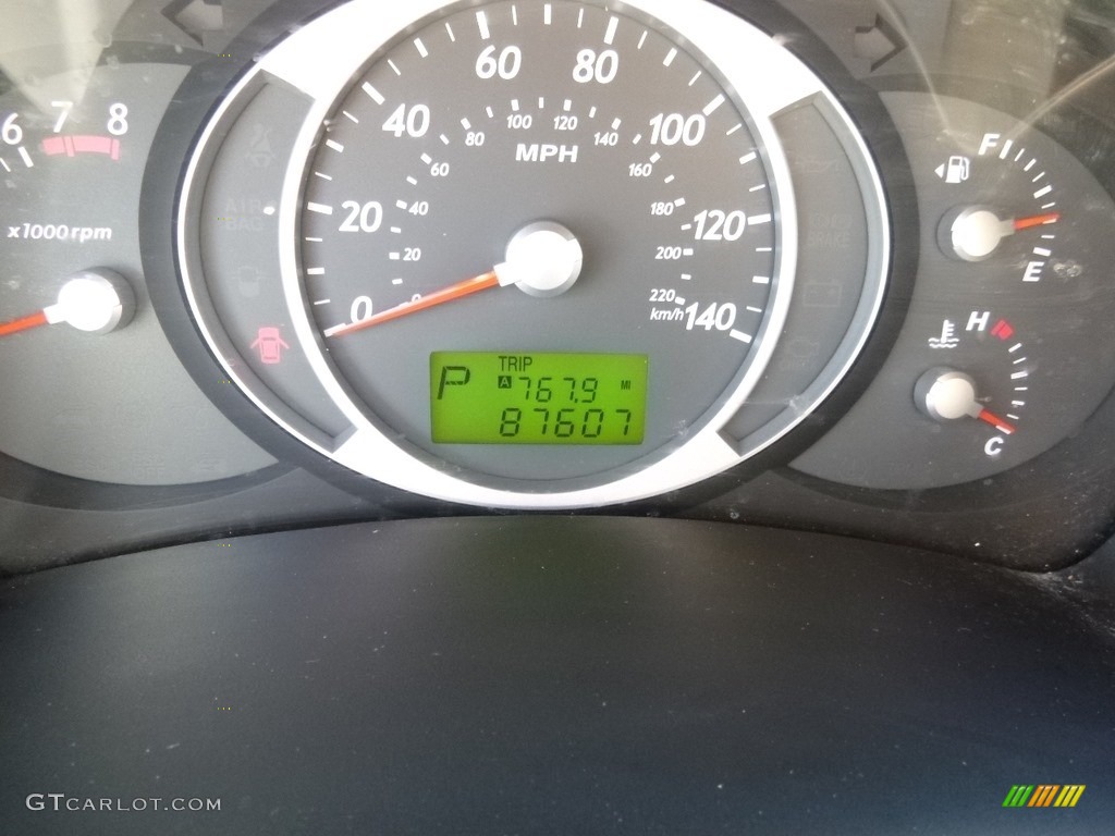 2008 Tucson SE 4WD - Platinum Silver / Beige photo #9