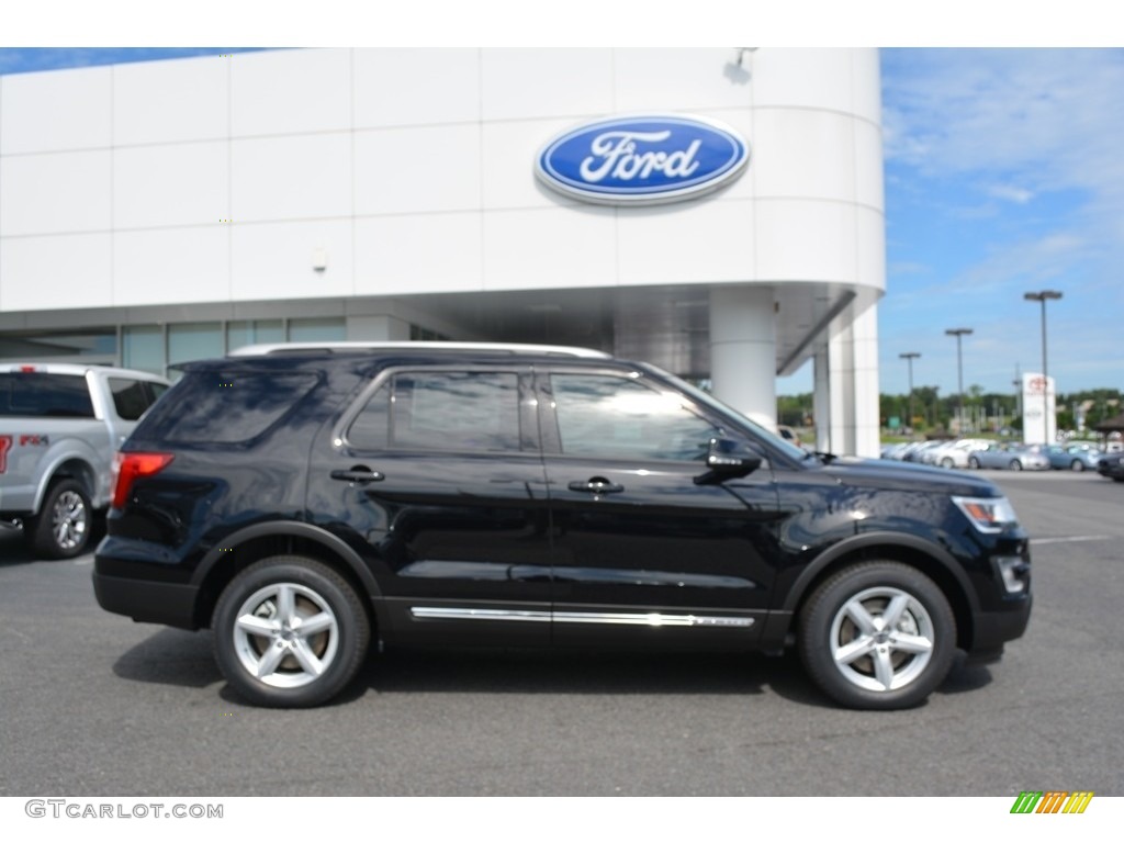 Shadow Black 2017 Ford Explorer XLT 4WD Exterior Photo #114349746