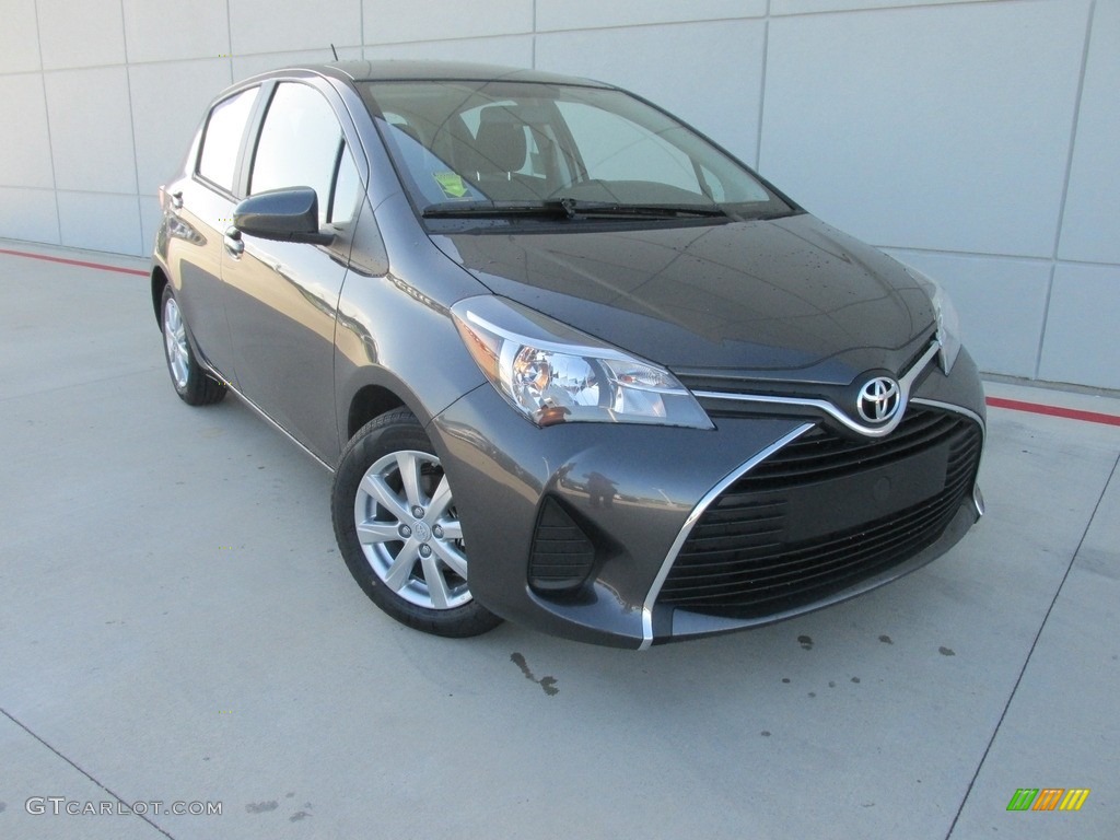 2016 Yaris 5-Door LE - Magnetic Gray Metallic / Black photo #2